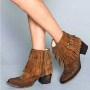 Freebird Belle Bootie Size 10